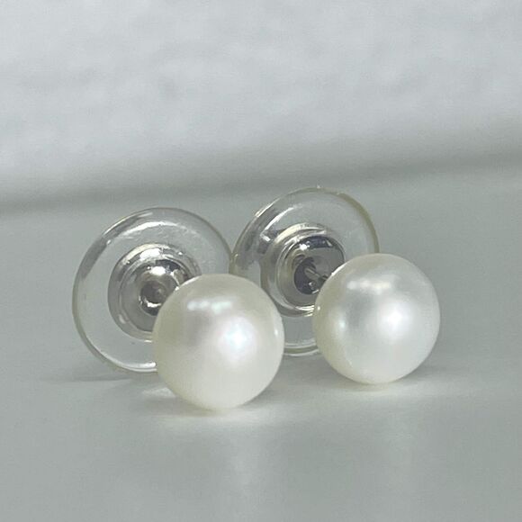 Unbranded Jewelry - Genuine White Freshwater Pearl Stud Earrings 8mm round 925 Sterling Silver